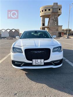 كرايسلر 300